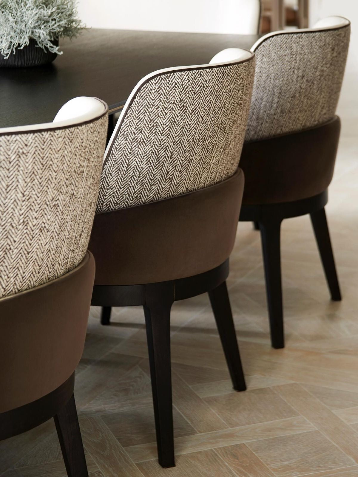 The Yuan Dining Set