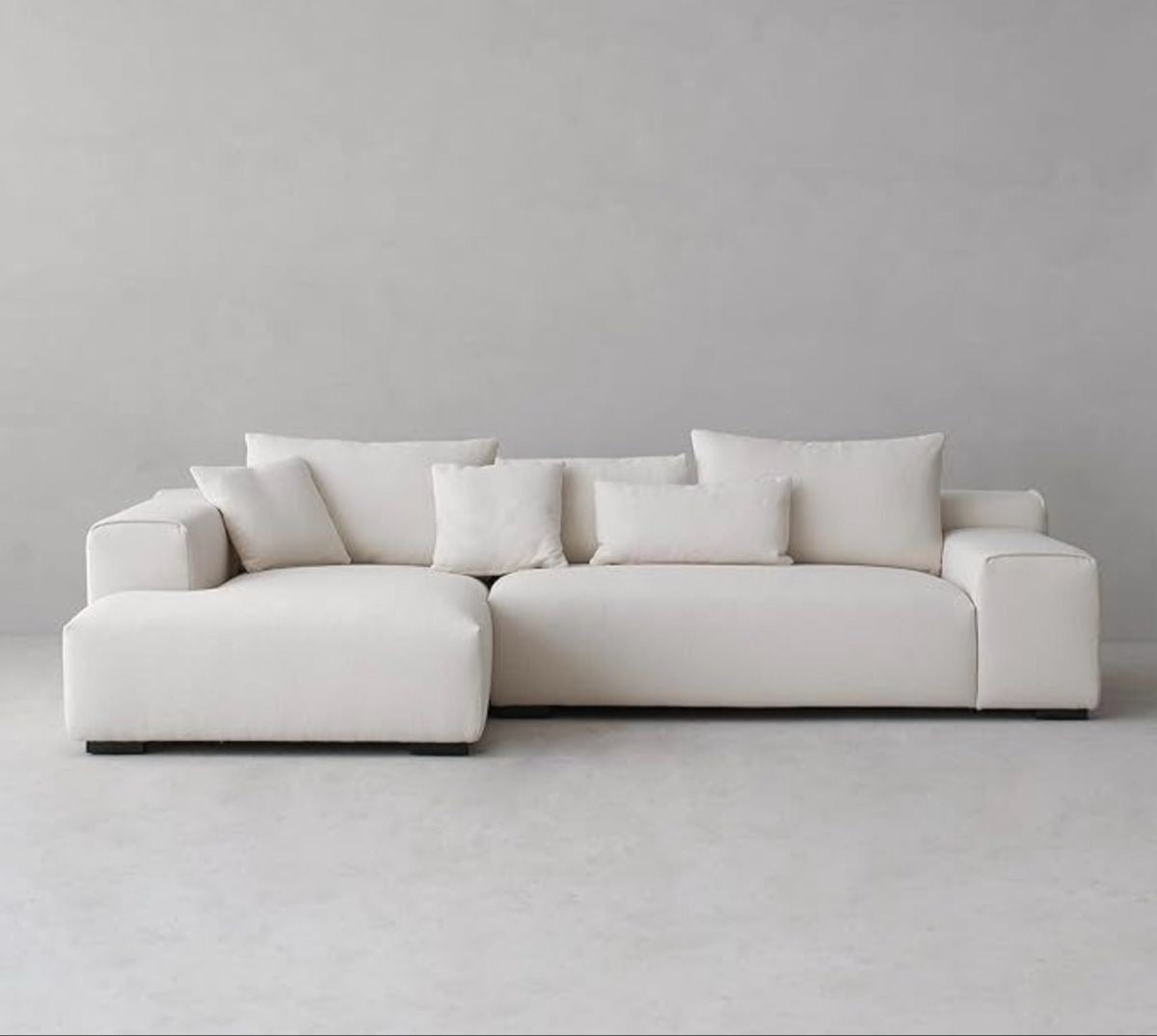 The Monroe Sofa