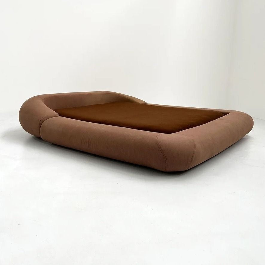 The Pluto Bed