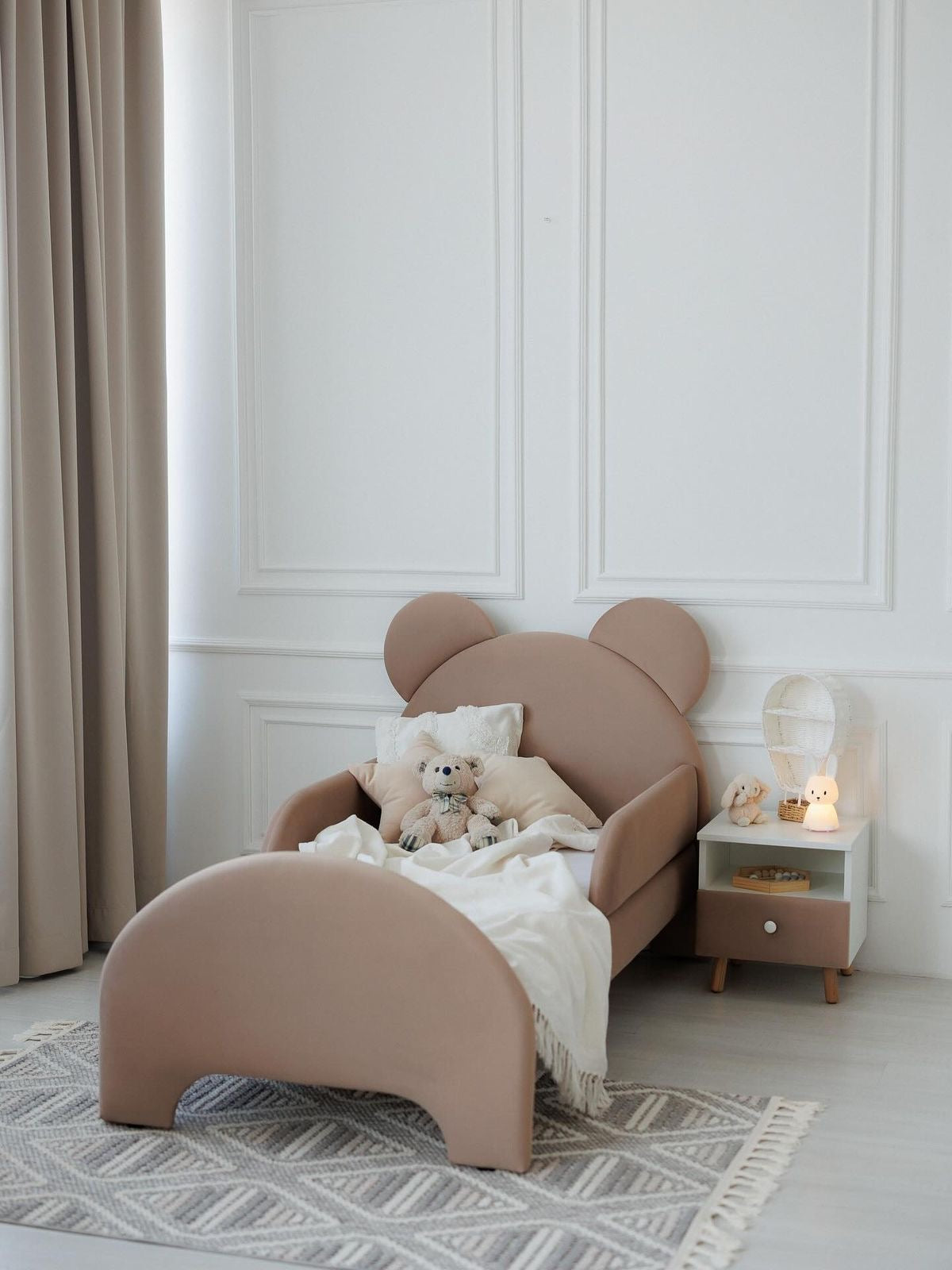 The Minnie Bed