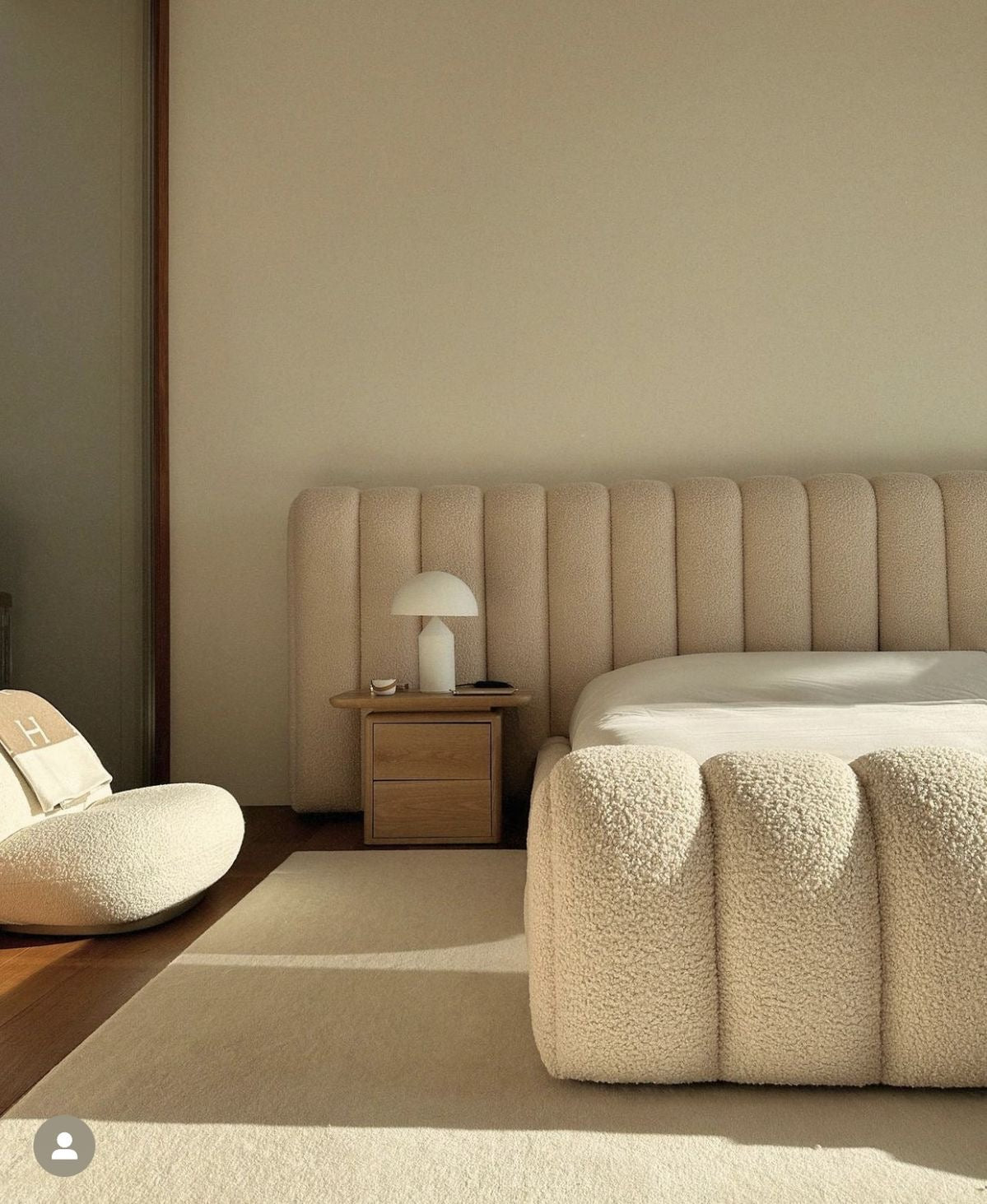 The Panel Castle Bed